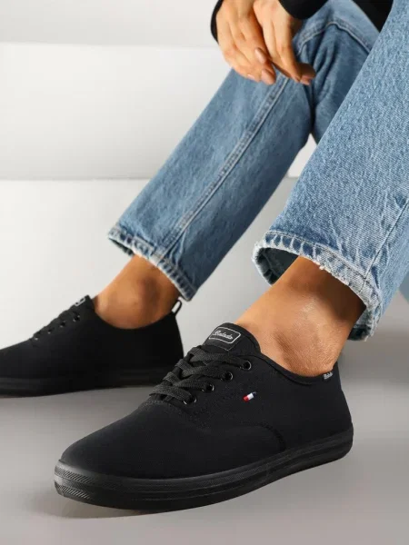 Teniși Hallriva negri