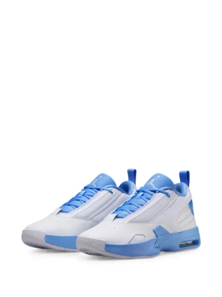 Sneakerși Jordan alb