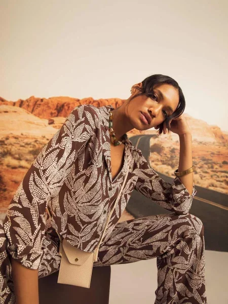 Cămașă Defacto cu imagine cu mâneci lungi maro