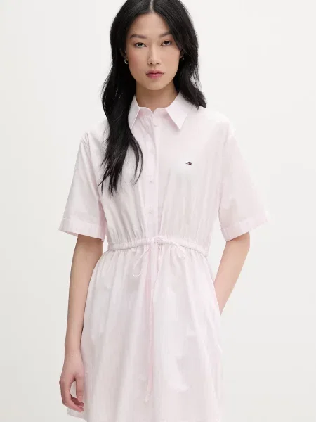 Tommy Jeans rochie tip cămașă din roz