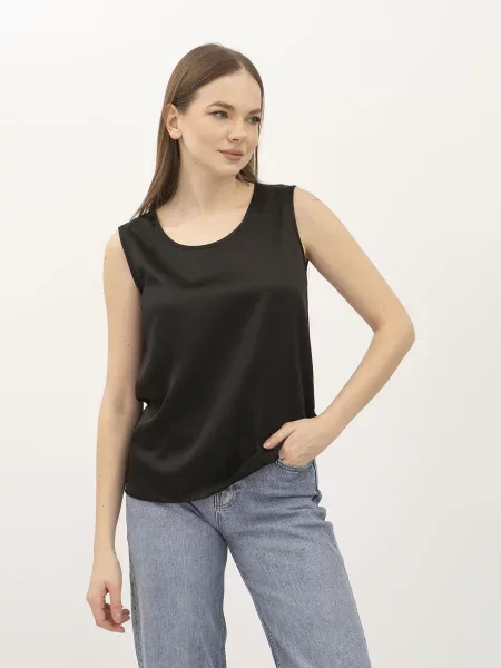 Lesia Майка чорний