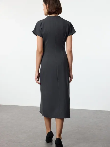 Trendyol Rochie metalic gri
