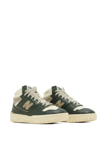 Sneaker New Balance autogrammal fehér
