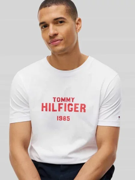 T-shirt o kroju regular fit z czystej bawełny Tommy Hilfiger biała