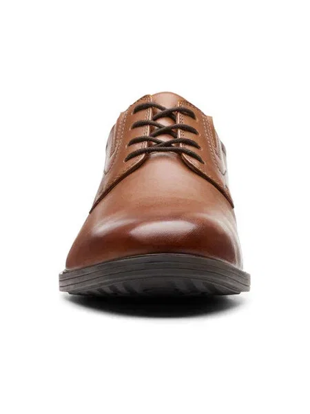 Pantofi Clarks maro