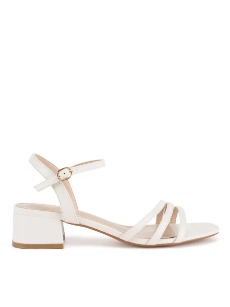 Босоножки Clara Barson бежевые