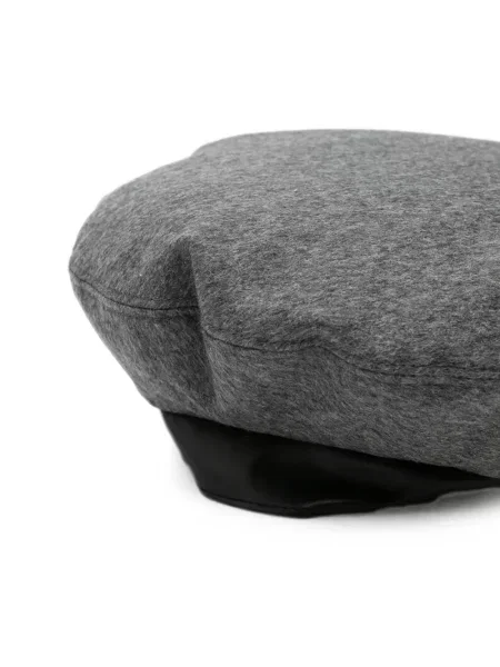 Căciulă Emporio Armani cu funde gri