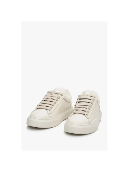 Зимові кеди шкіряні молочні Estro білі