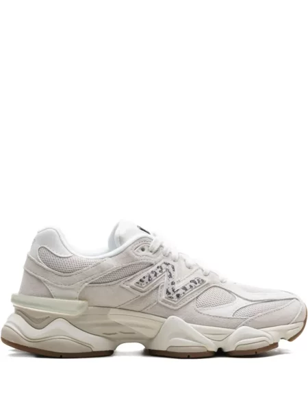 Sneakerși New Balance cu imagine cu model leopard alb