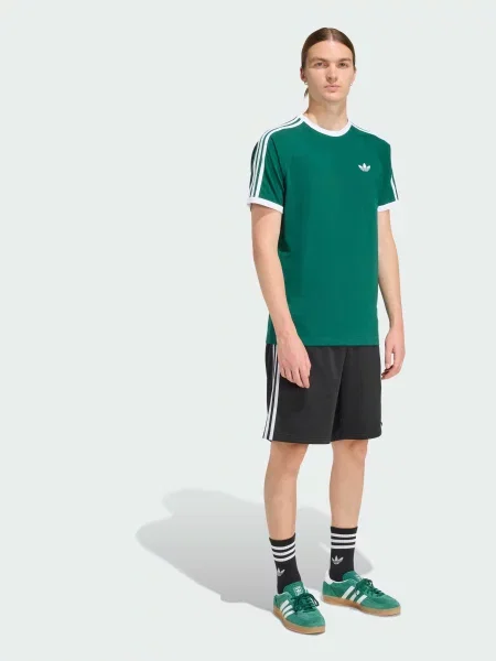 Футболка adidas Adicolor зелений