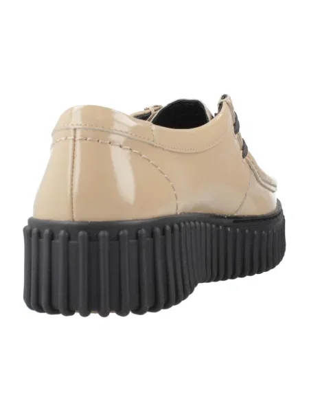 Pantofi Clarks bej