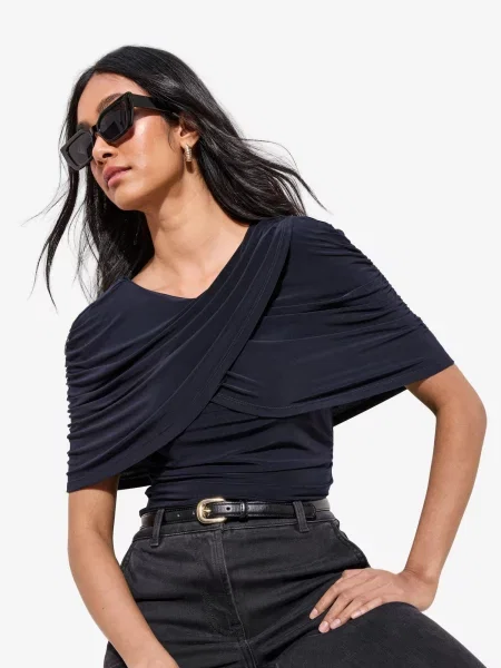 Friends Like These Bluză bleumarin