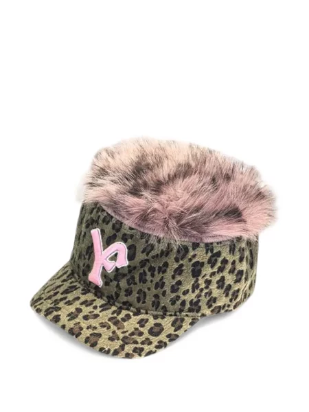 Căciulă Pdf cu imagine cu model leopard cu blană roz
