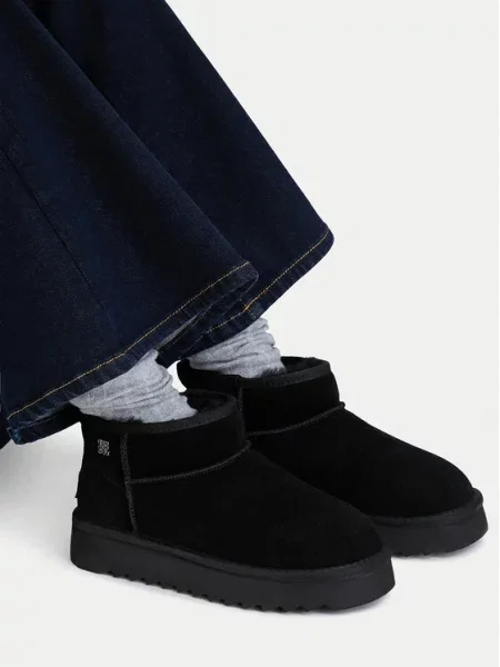 Nine West Cizme de zăpadă negru