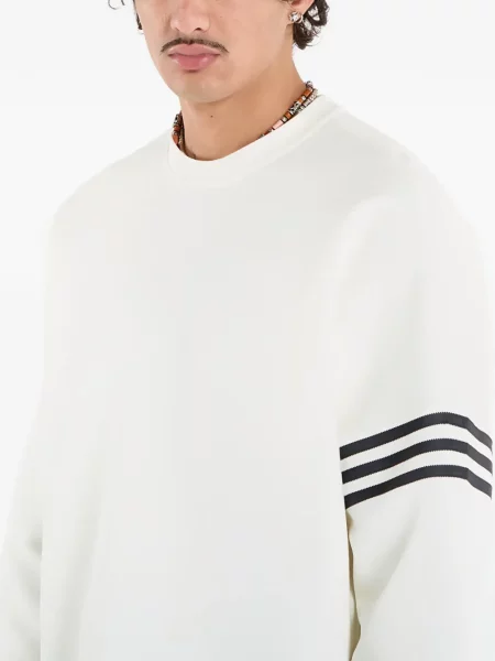 Vesta Adidas s okruglim izrezom siva