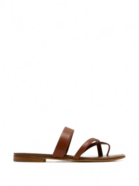 Sandale Manolo Blahnik din piele maro