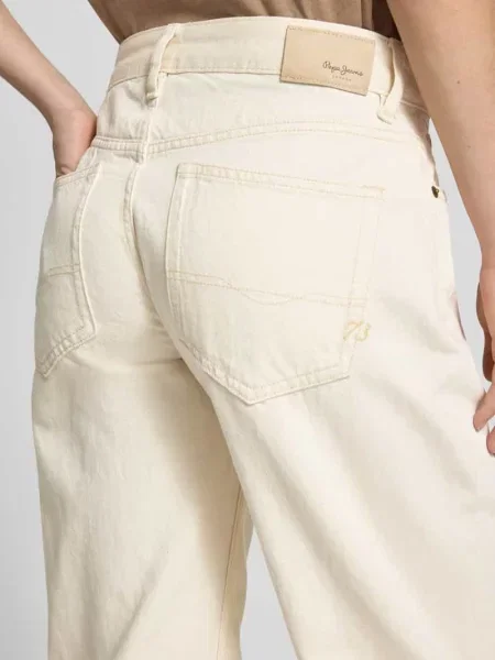 Jeansy o kroju loose fit z mieszanki bawełny i lyocellu model NICKY' Pepe Jeans białe