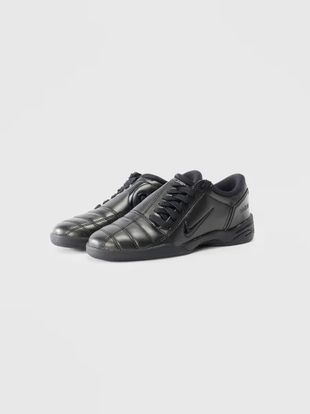 Nike Sportswear Rövid szárú sportcipők fekete