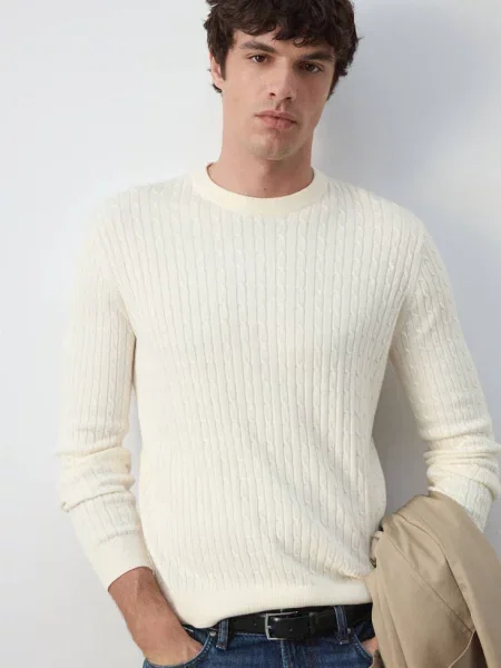 Sweter z dzianiny z mieszanki bawełny i lyocellu z warkoczowym splotem złamana biel Mężczyzna XXL MANGO MAN