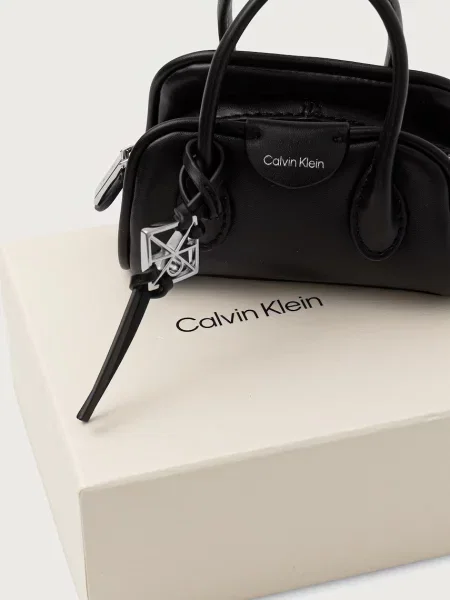 Medál Calvin Klein fekete