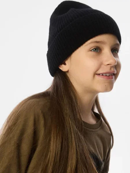Детская шапка Reserved черная