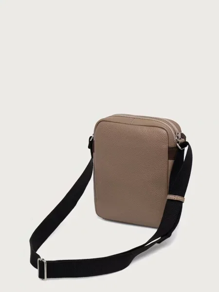 Calvin Klein Válltáska Bold Pebble Ssnl Simple Reporter bézs