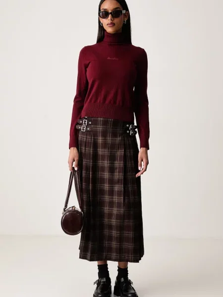 Pulover Guess Jeans de mătase cu guler înalt