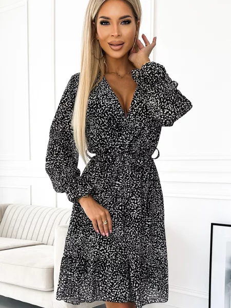 Rochie maxi Numoco Basic din șifon cu volane negru