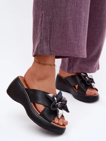 Sandale Vinceza din piele cu model floral cu platformă negru