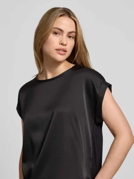 T-shirt z przeszytymi zakładkami na rękawach model ‘VIELLETTE’ Vila czarna