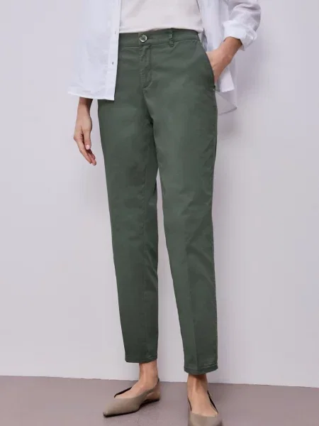 Сhinosy Street One w miejskim stylu zielone