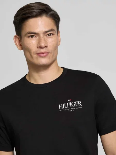 T-shirt o kroju z czystej bawełny czarna