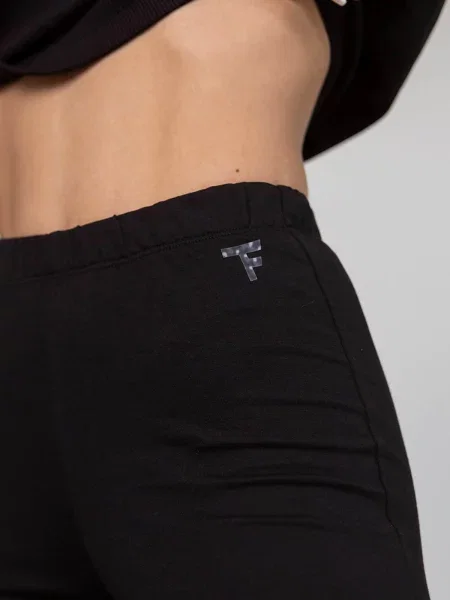Спортивные штаны Totalfit черные