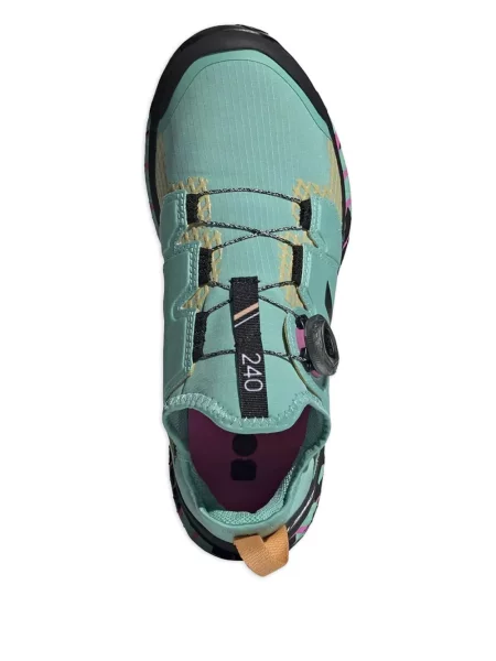 Pruhované trekkingové lněné tenisky Adidas UltraBoost šedé
