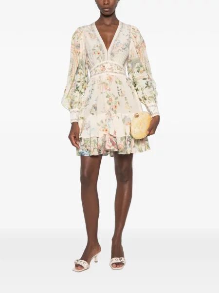 Rochie mini Camilla cu model floral cu imagine roz