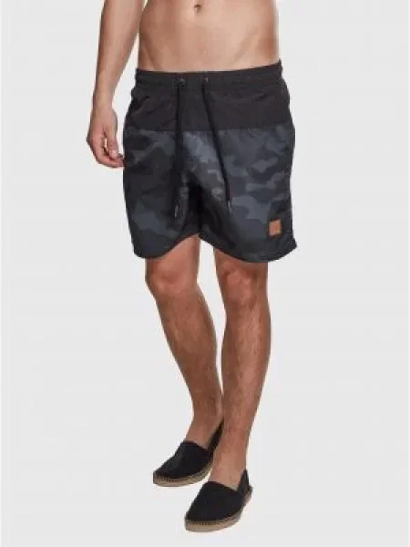 Slip de baie Urban Classics cu model camuflaj negru