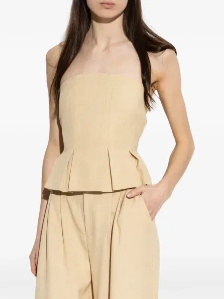 Cu peplum top Gestuz fără bretele