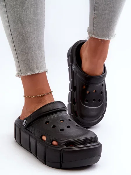 Papuci de casă Kesi cu platformă negru