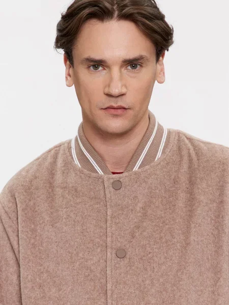 Бомбер GUESS бежевий