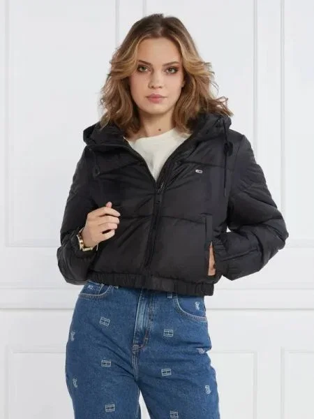 Tommy Jeans Geacă TJW CRP HOODED PUFFER | Cropped Fit negru