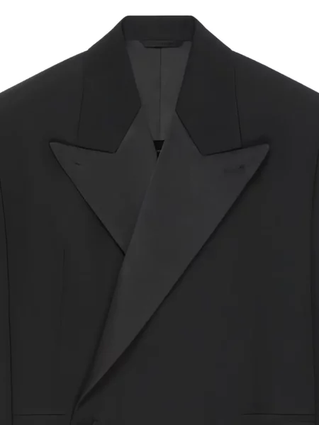 Costum Givenchy din satin cu rever negru