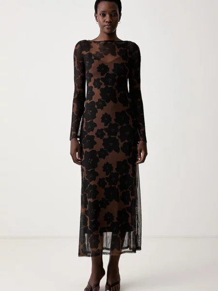 Never Fully Dressed rochie maro