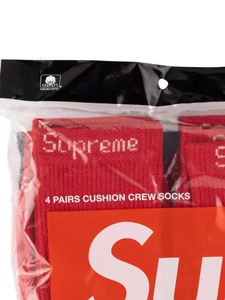 Siuvinėtos kojines Supreme raudona