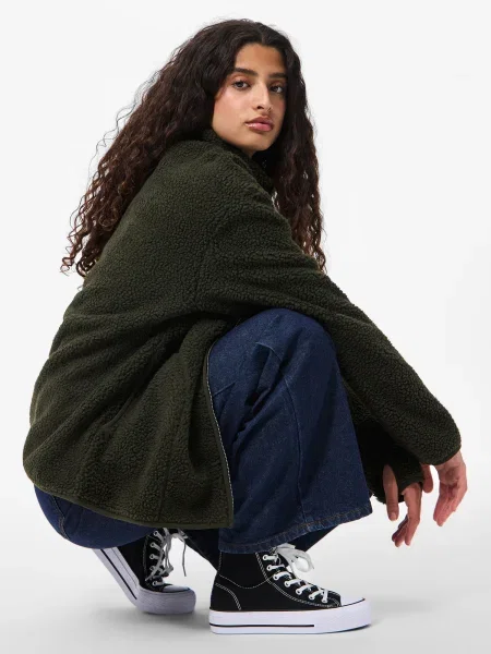 PIECES Jachetă fleece PCSadia închis verde