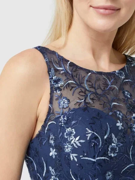 Sukienka koktajlowa z cekinami Luxuar Fashion granatowa