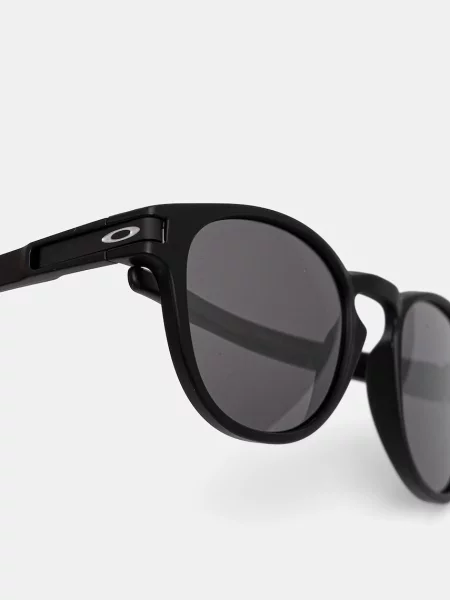 Солнцезащитные очки Oakley