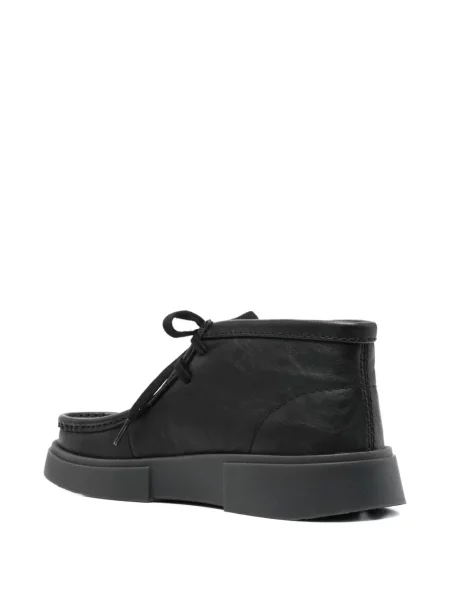 Botine Clarks cu șireturi din piele negru