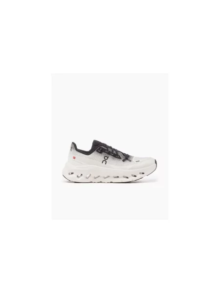 Pantofi On negru