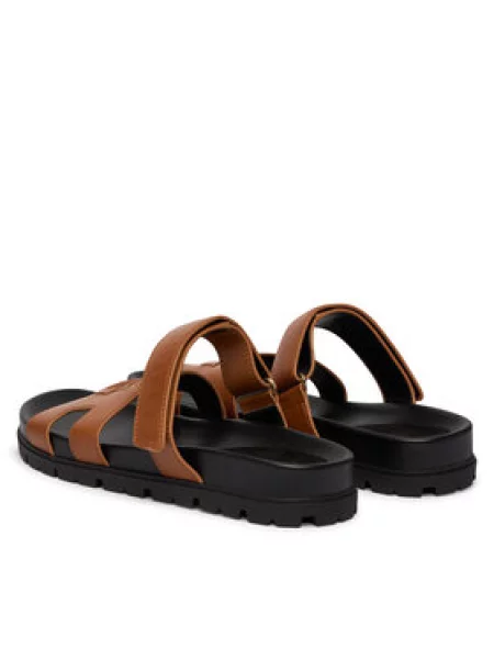 Šľapky Guess FLJFAS Svetlo hnedá