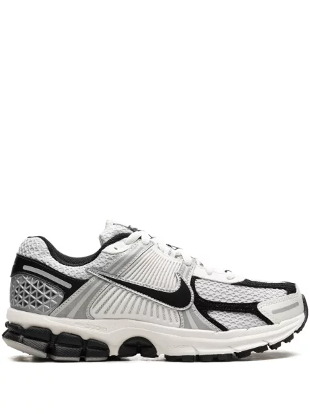 Sneakerși Nike Vomero alb